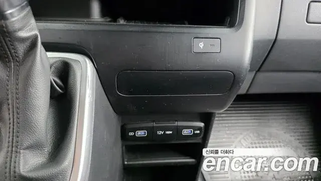 Hyundai Staria 2021 — Фото 19/20