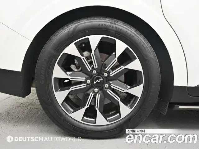 Kia Carnival 2023 — Фото 4/20