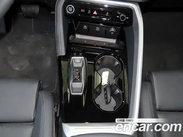 Audi Q5 2025 — Фото 11/20