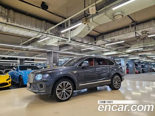 Bentley Bentayga 2022 — Şəkil 12/20