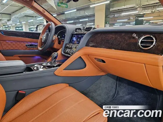 Bentley Bentayga 2022 — Şəkil 20/20