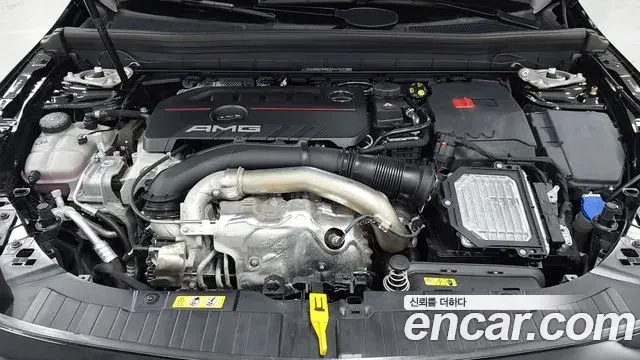Mercedes-Benz GLB-Class 2025 — Photo 5/17
