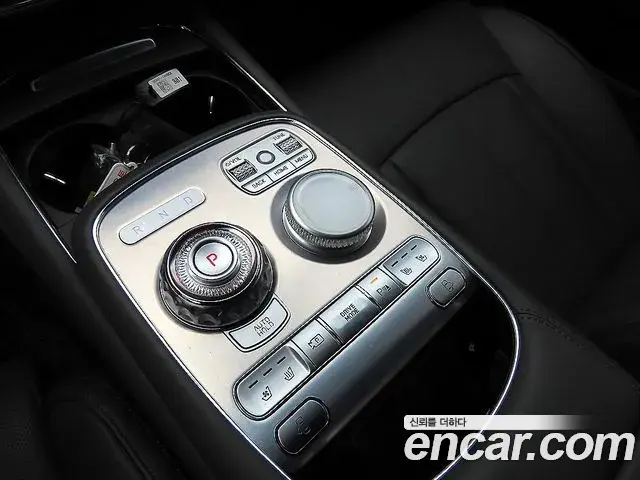 Genesis G90 2023 — Фото 7/20
