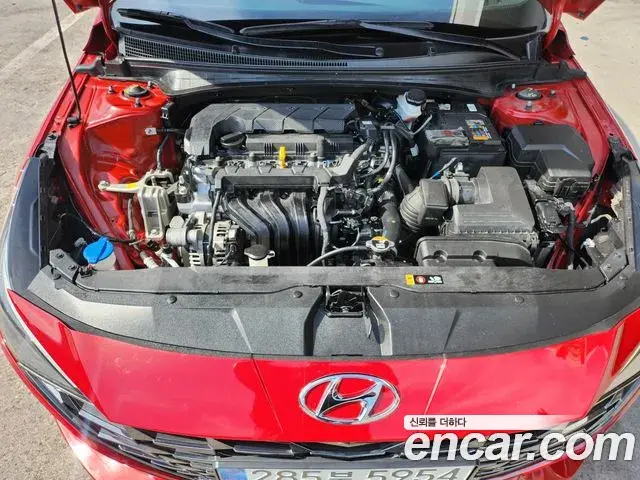Hyundai Avante 2023 — Фото 5/15
