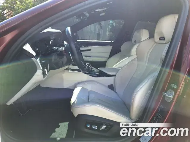 BMW M5 2018 — Photo 10/15
