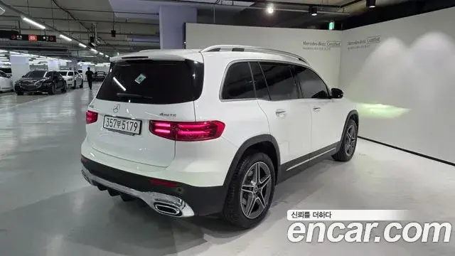 Mercedes-Benz GLB-Class 2026 — Фото 4/20