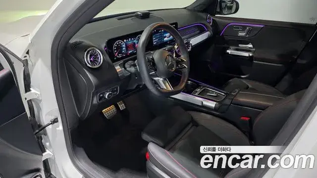 Mercedes-Benz GLB-Class 2026 — Фото 19/20