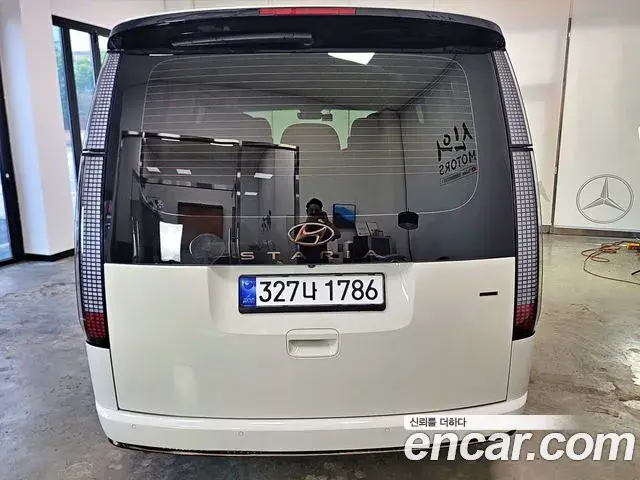 Hyundai Staria 2022 — Фото 2/20