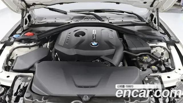 BMW 4 Series 2019 — Фото 8/20