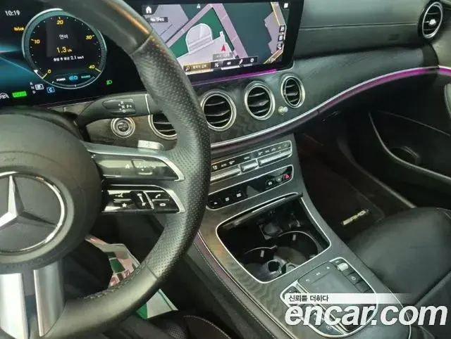 Mercedes-Benz E-Class 2023 — Фото 9/20