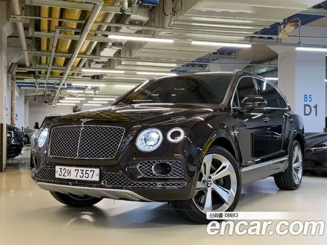 Bentley Bentayga 2018 — ფოტო 3/20