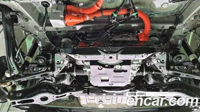 Lexus RZ450e 2023 — ფოტო 9/15