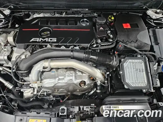Mercedes-Benz GLB-Class 2025 — Фото 5/20