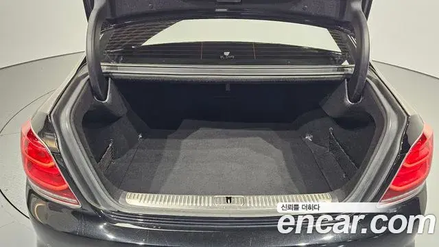 Kia The K9 2019 — Şəkil 18/39
