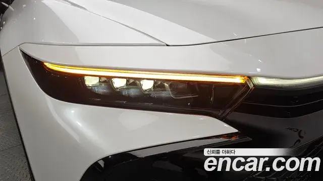 Toyota Crown Crossover 2026 — ფოტო 31/33
