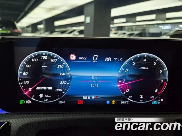 Mercedes-Benz CLA-Class 2025 — Фото 8/19