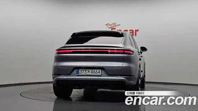 Porsche Cayenne 2024 — Фото 4/20