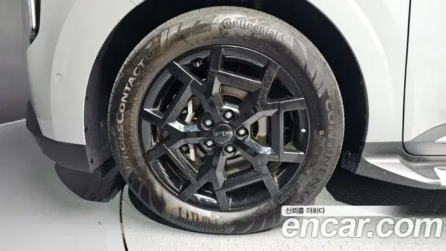 Kia Carnival 2025 — Photo 5/20