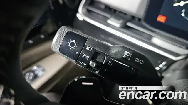 Kia Carnival 2025 — Photo 17/20