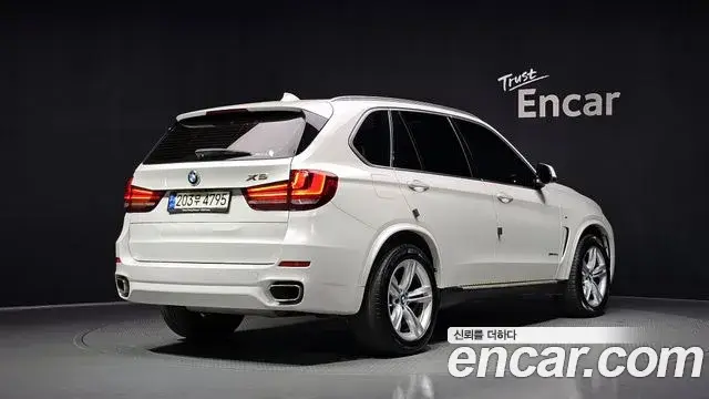 BMW X5 2018 — Фото 2/20