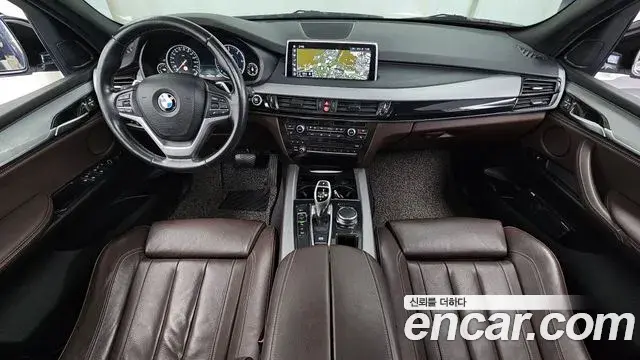BMW X5 2018 — Фото 7/20