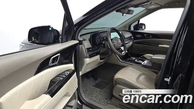 Kia Carnival 2022 — Фото 10/20