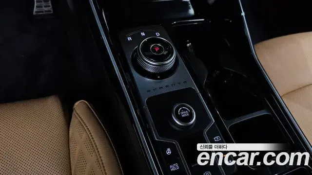 Kia Sorento 2023 — Фото 9/20