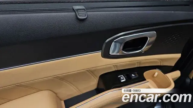 Kia Sorento 2023 — Фото 18/20