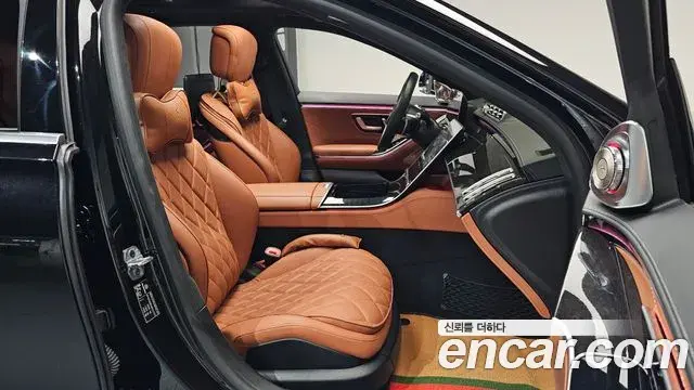Mercedes-Benz S-Class 2022 — Photo 38/40