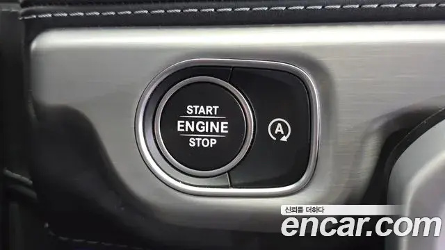 Mercedes-Benz G-Class 2021 — Фото 19/20