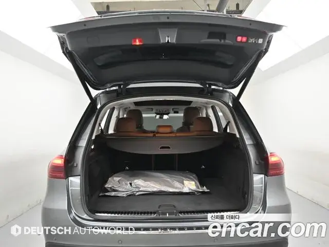 Mercedes-Benz GLE-Class 2025 — Фото 18/20