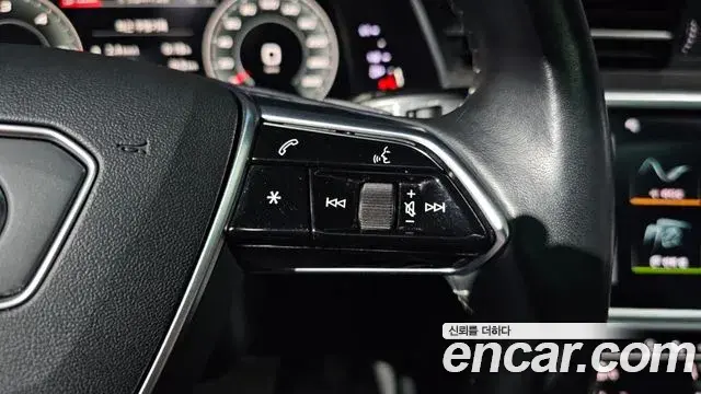 Audi A7 2021 — Фото 19/20