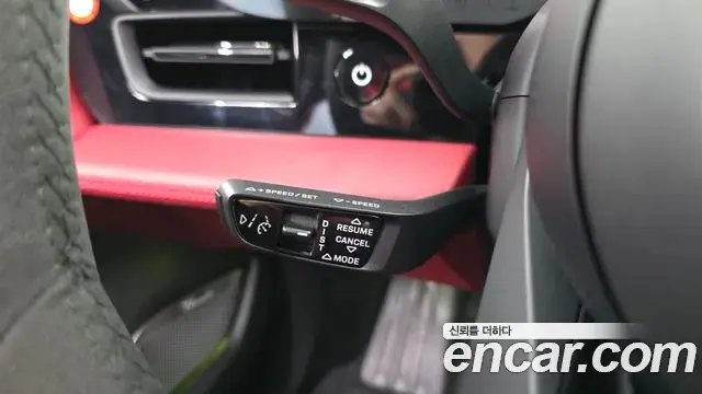 Porsche Taycan 2023 — Photo 10/20