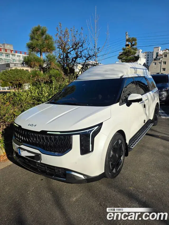 Kia Carnival 2024 — Photo 9/17