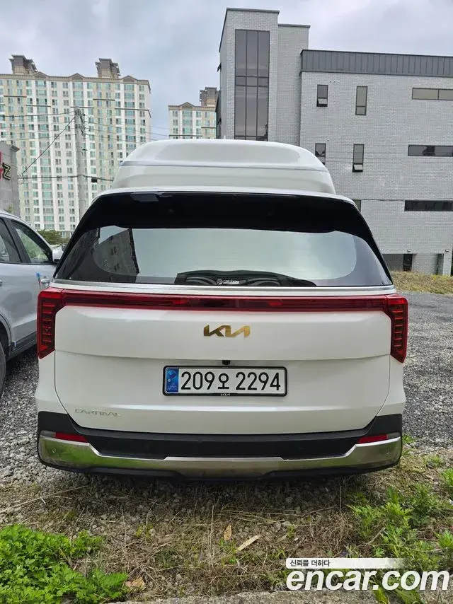 Kia Carnival 2024 — Photo 13/17
