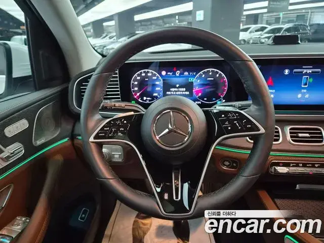 Mercedes-Benz GLE-Class 2026 — Фото 14/19