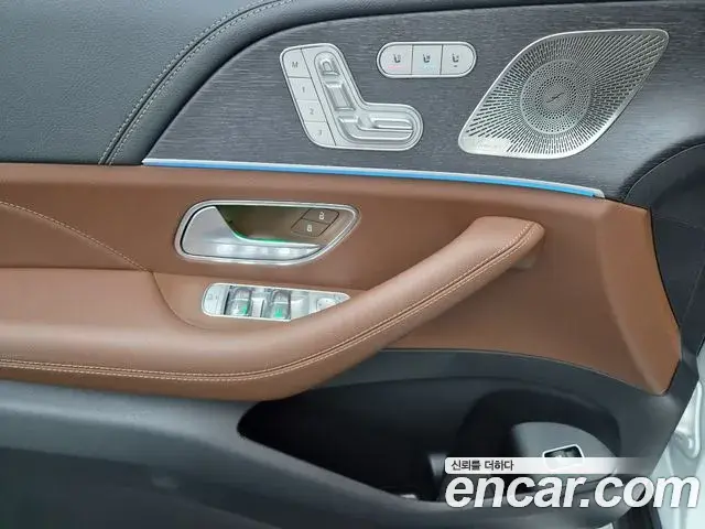 Mercedes-Benz GLE-Class 2026 — Фото 19/19