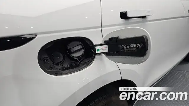 Land Rover Range Rover Evoque 2021 — Şəkil 35/36