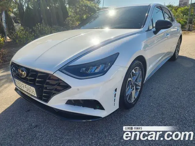 Hyundai Sonata 2022 — Фото 2/20
