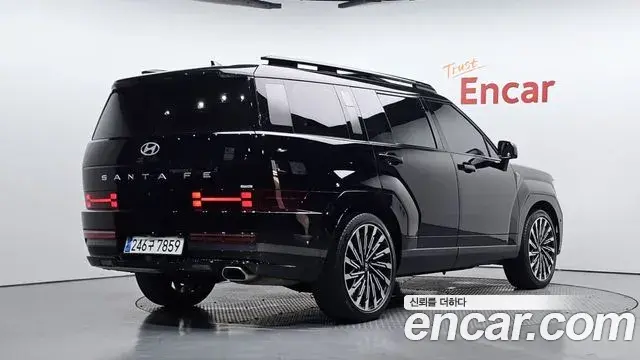 Hyundai Santa Fe 2023 — Фото 2/20