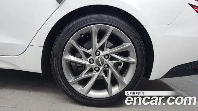 Genesis G70 2022 — ფოტო 23/34