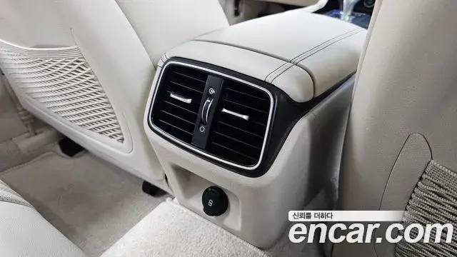 Genesis G70 2022 — ფოტო 12/34