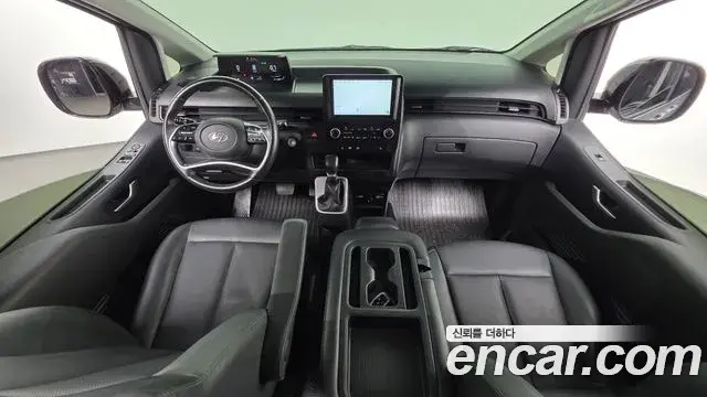 Hyundai Staria 2023 — Фото 7/20