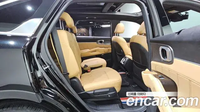 Kia Sorento 2020 — Фото 12/20