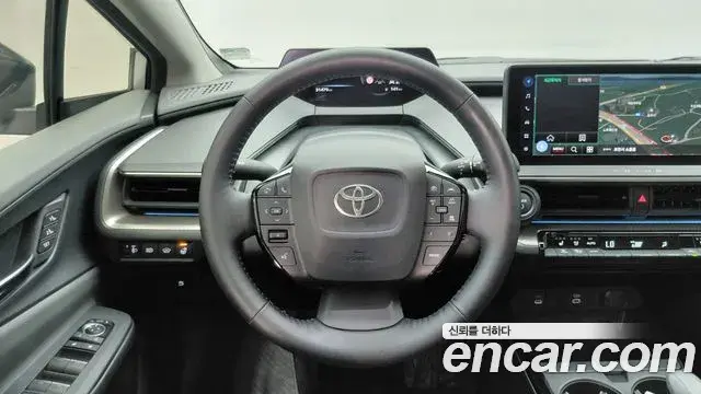 Toyota Prius 2024 — Photo 18/18
