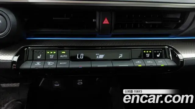 Toyota Prius 2024 — Photo 14/18