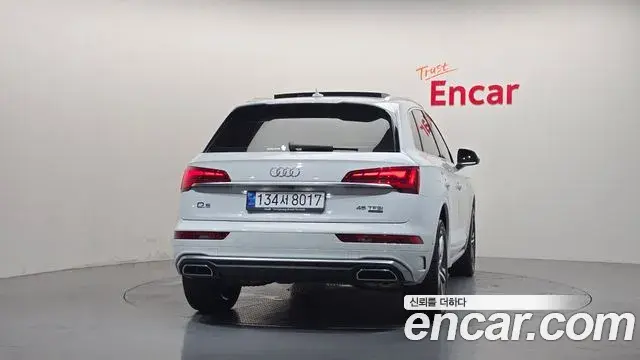 Audi Q5 2021 — Фото 4/20