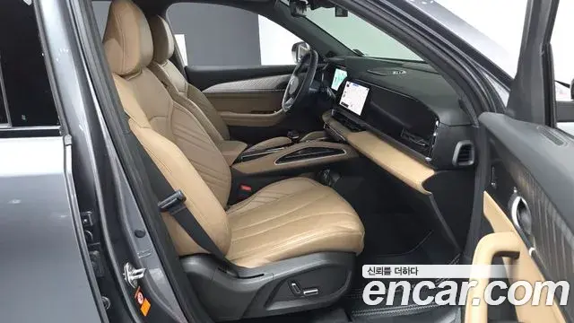Renault Samsung Grand Koleos 2024 — Photo 13/20