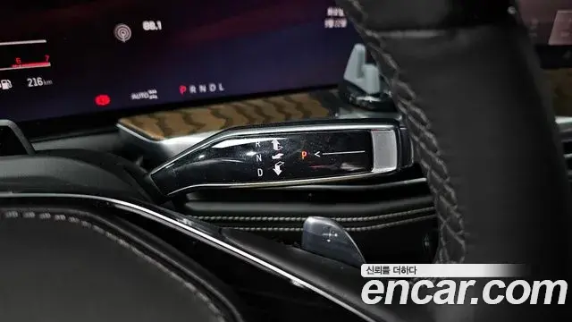 Cadillac Escalade 2026 — Photo 13/20