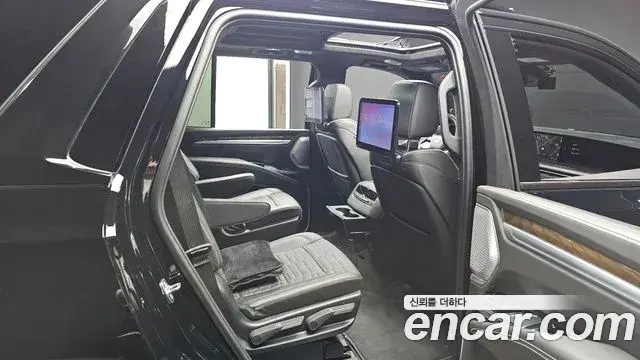 Cadillac Escalade 2026 — Photo 20/20